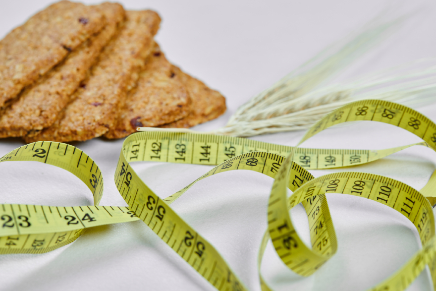 Tirzepatide before-and-after: food and measuring tape.